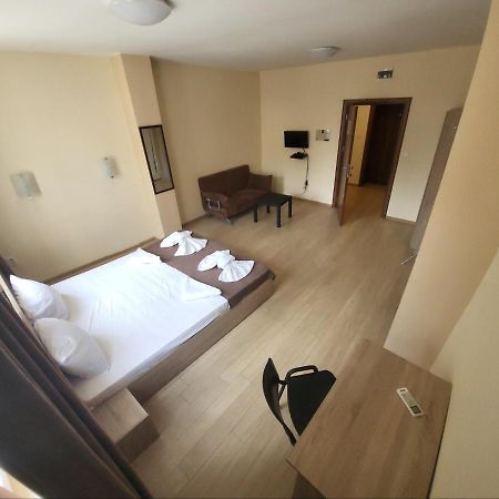 Twain Apart&Rooms Sofia Exterior photo