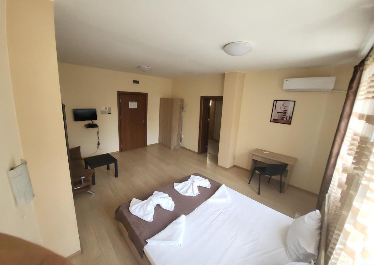Twain Apart&Rooms Sofia Exterior photo